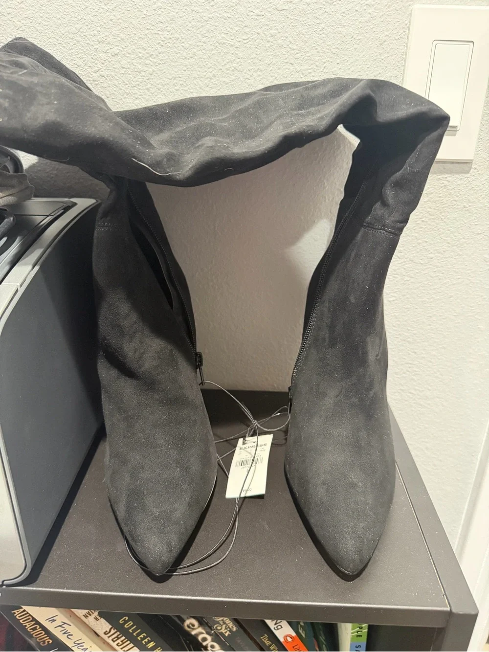Black Knee-High Pointed Toe Stiletto Boots